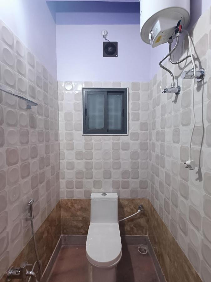 Ujjayanta Homestay Agartala Ngoại thất bức ảnh