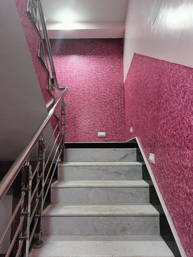 Ujjayanta Homestay Agartala Ngoại thất bức ảnh