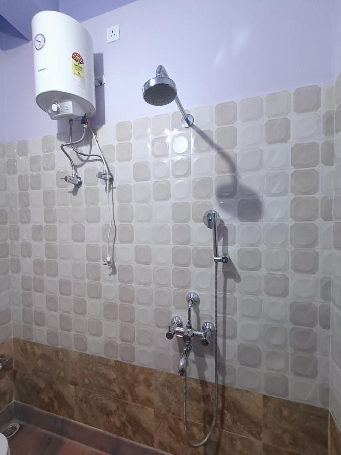 Ujjayanta Homestay Agartala Ngoại thất bức ảnh