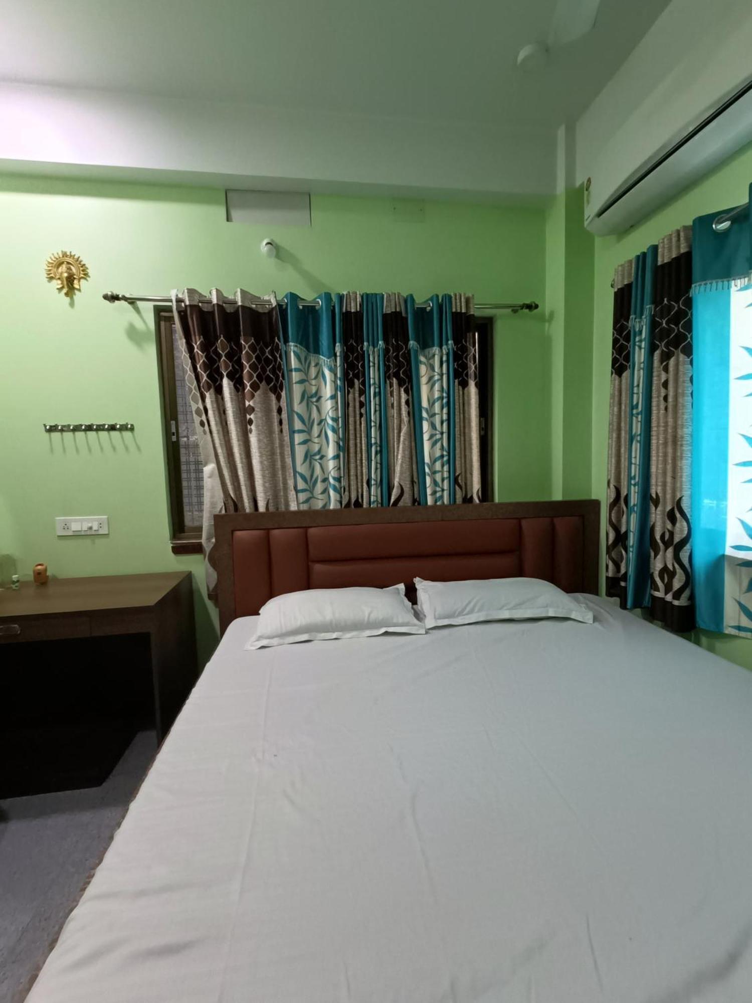 Ujjayanta Homestay Agartala Ngoại thất bức ảnh