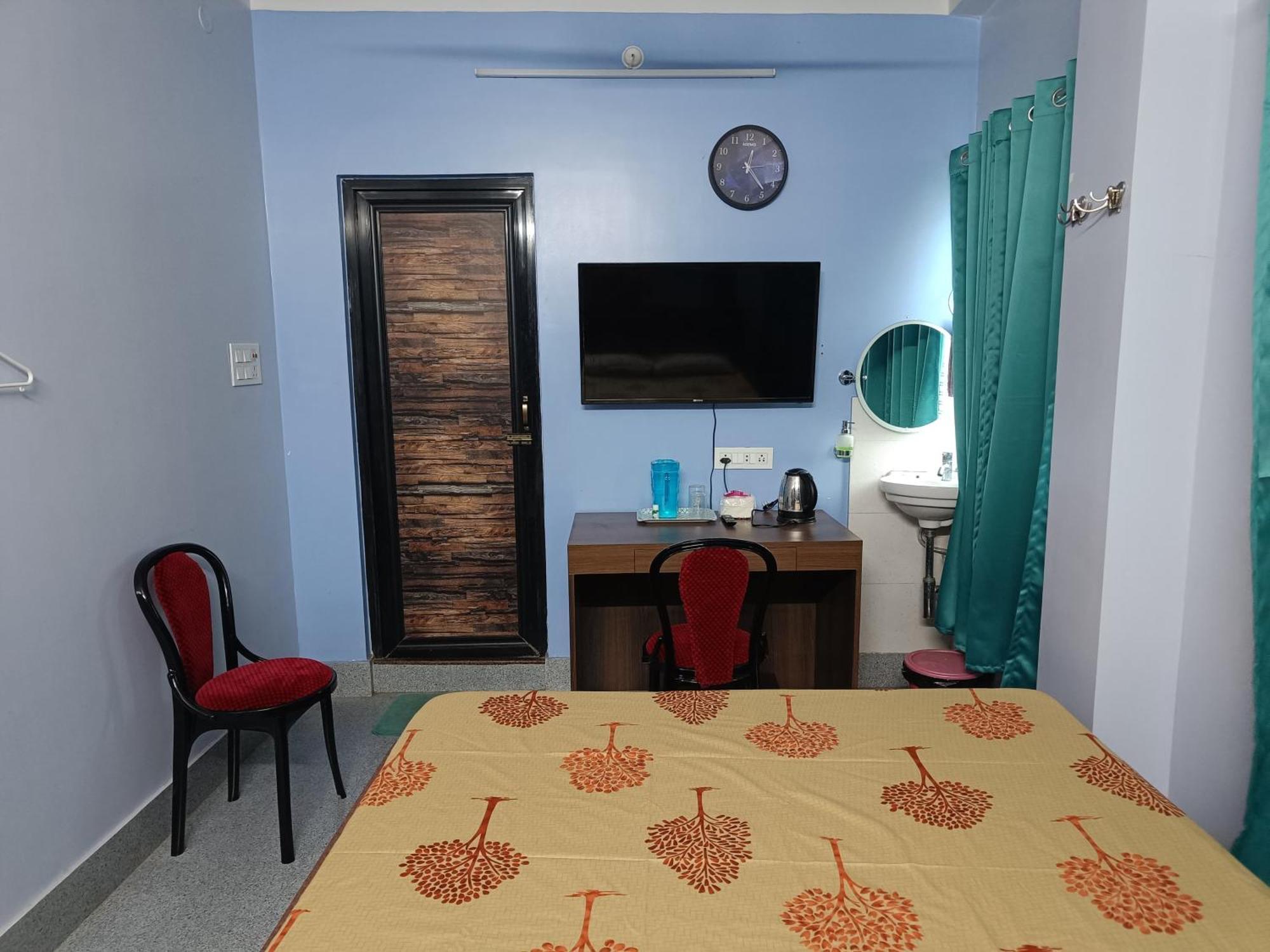 Ujjayanta Homestay Agartala Ngoại thất bức ảnh